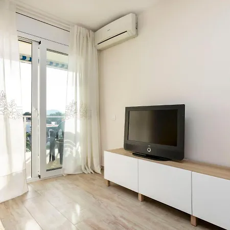 Pelicanos By Interhome Miami Playa